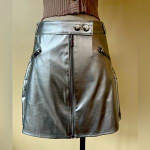 NWT Wild fable metallic short skirt with zipper detailing